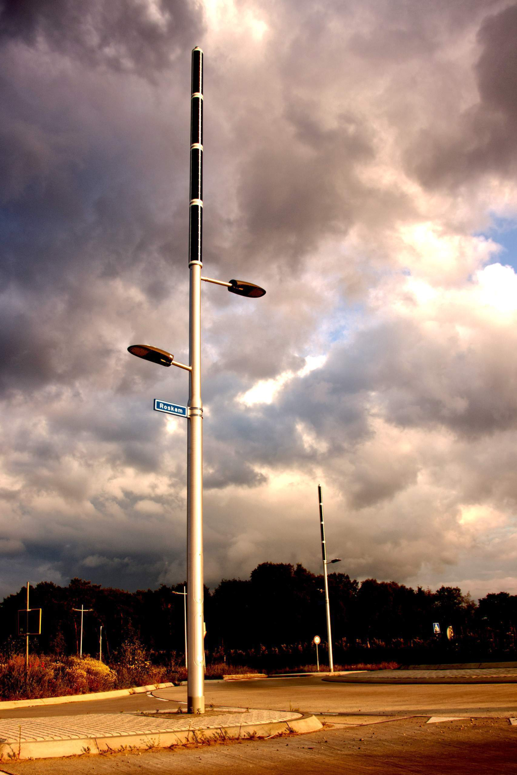 Soluxio hybrid solar light is dark sky compliant, autonomous and sustainable Soluxio hybrid solar light is dark sky compliant, autonomous and sustainable