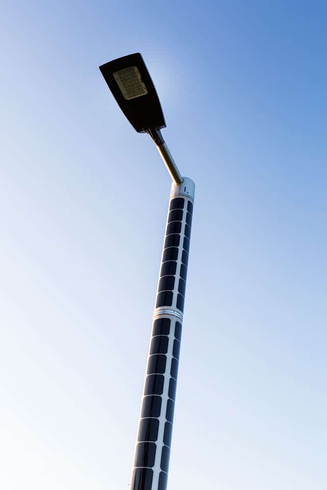 Soluxio solar monument lighting with Philips light fixture